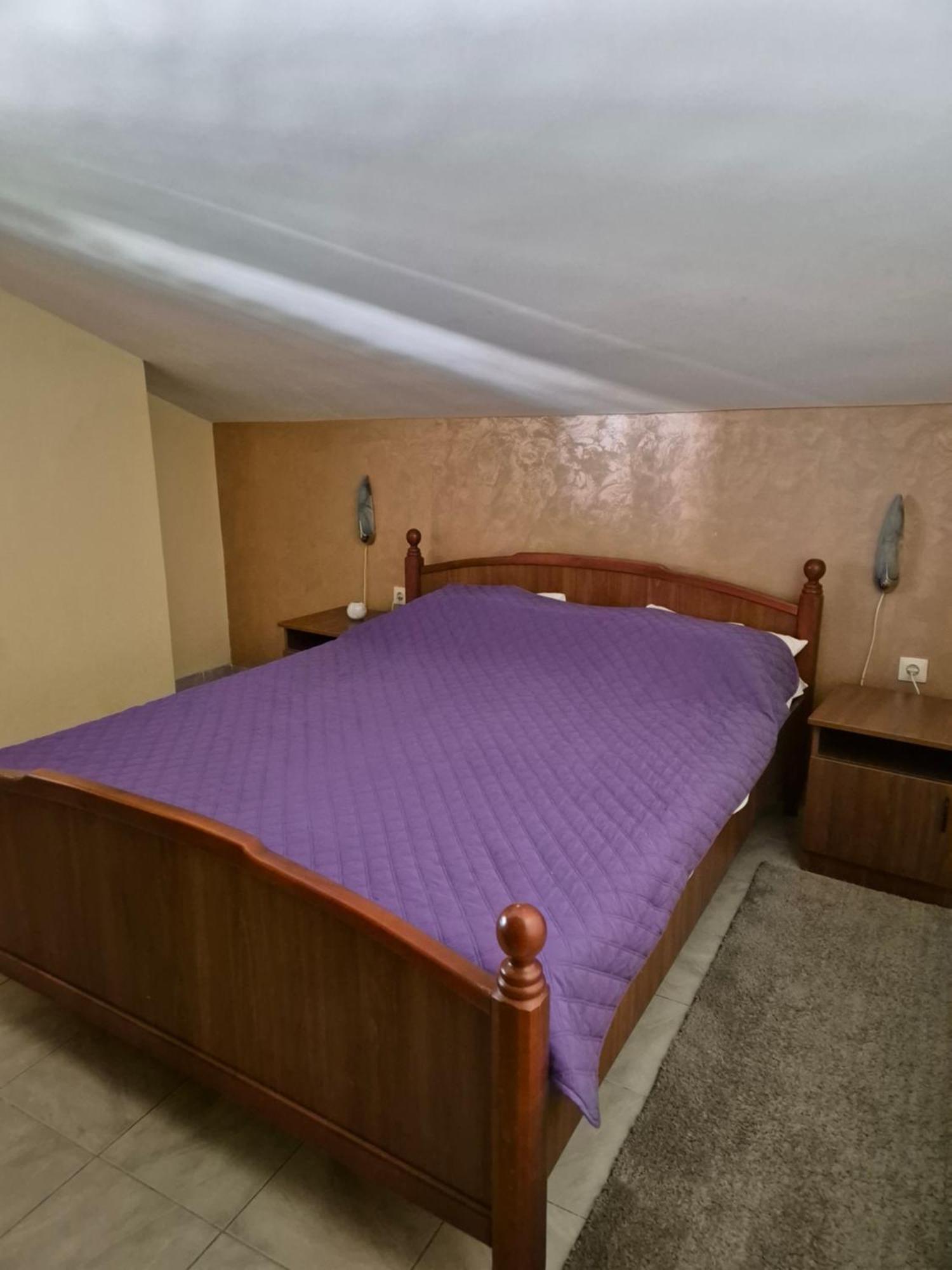 Mali Milocer Bay Accommodation Светі-Стефан Номер фото